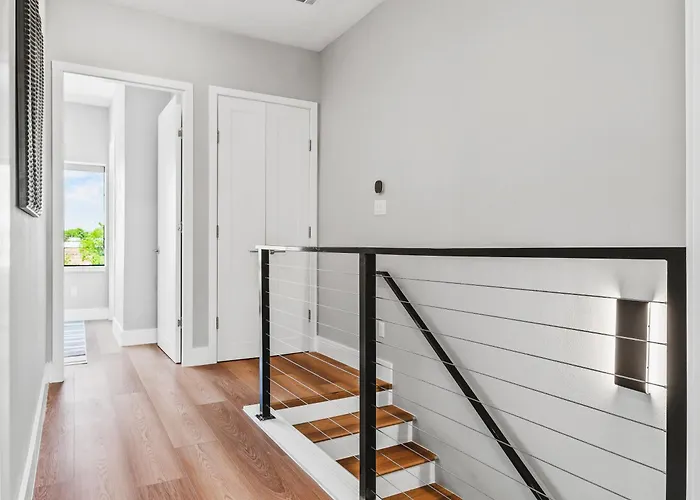 Flawless New Modern Magnolia Townhome * Fort Worth