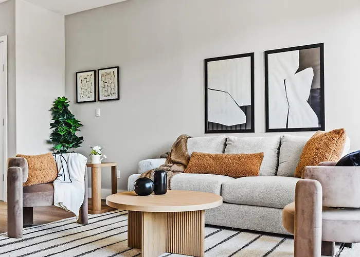 Holiday home Flawless New Modern Magnolia Townhome Fort Worth